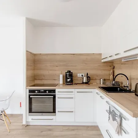 דירה Lovely Flat With Large Terrace