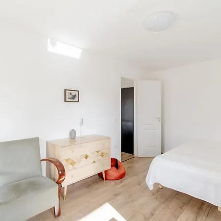 דירה Lovely Flat With Large Terrace *