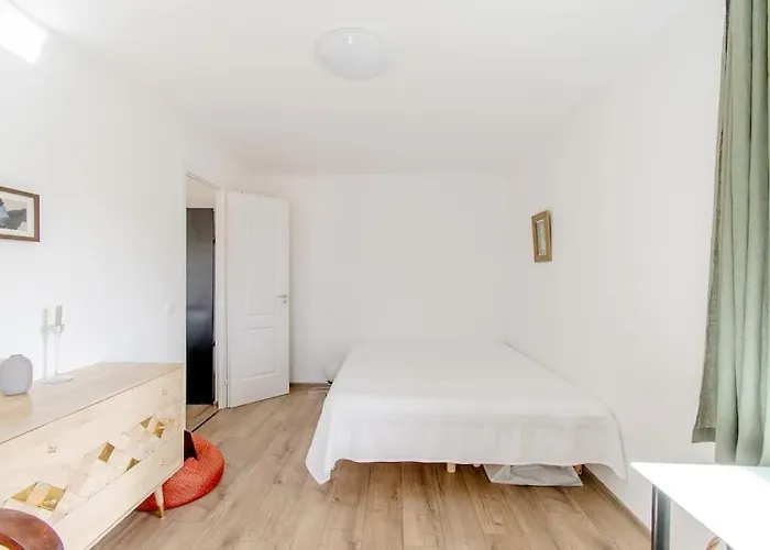 Lovely Flat With Large Terrace *