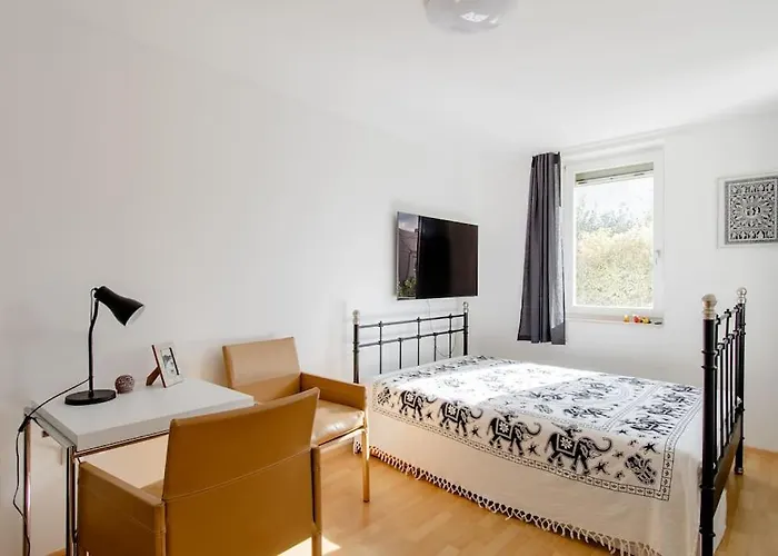 Lovely Flat With Large Terrace 公寓 Hévíz