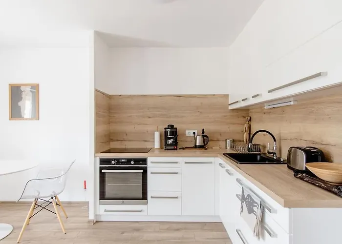 דירה Lovely Flat With Large Terrace